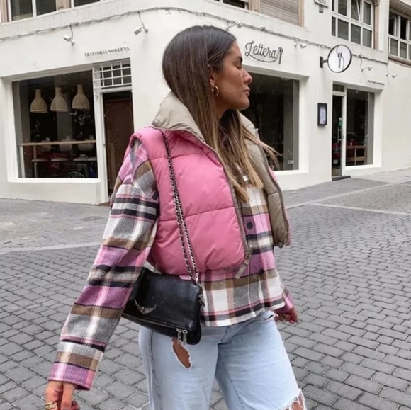 NWOT Double- Side Puffer Cropped Vest - Picture 3 of 6